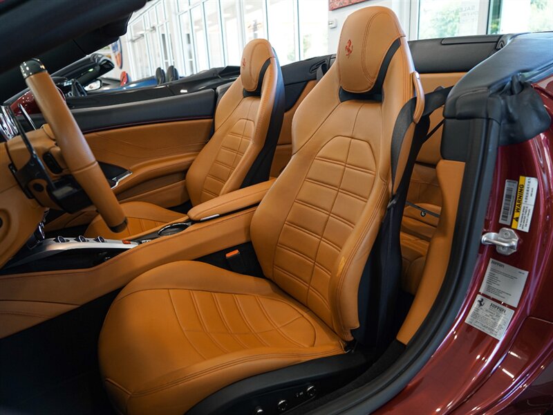 2015 Ferrari California T   - Photo 43 - Bonita Springs, FL 34134