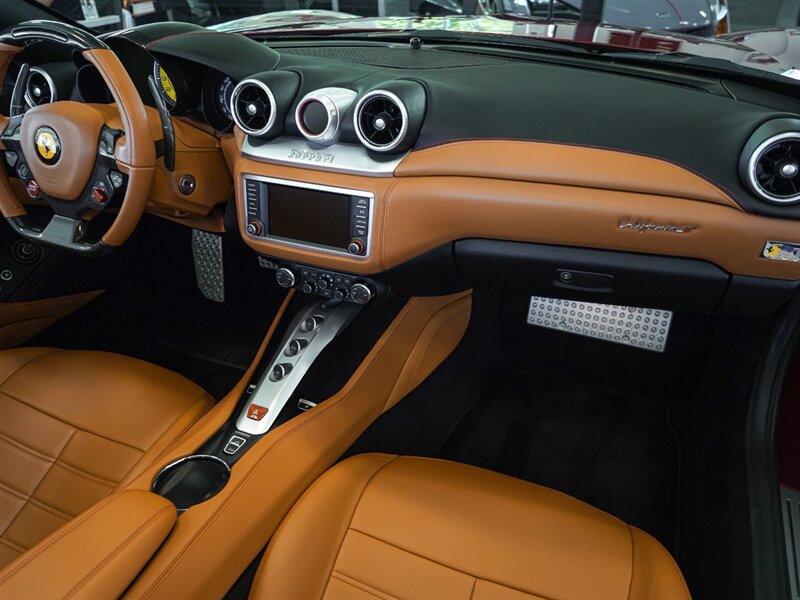 2015 Ferrari California T   - Photo 49 - Bonita Springs, FL 34134