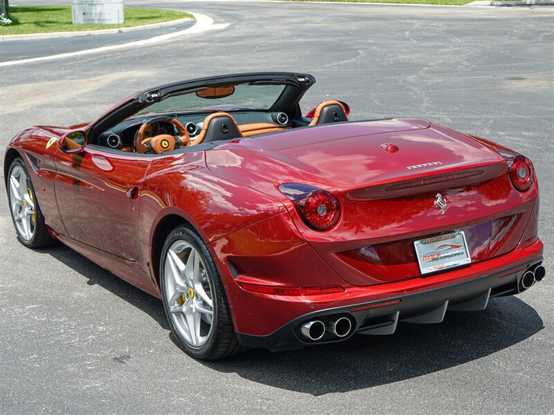 2015 Ferrari California T   - Photo 27 - Bonita Springs, FL 34134