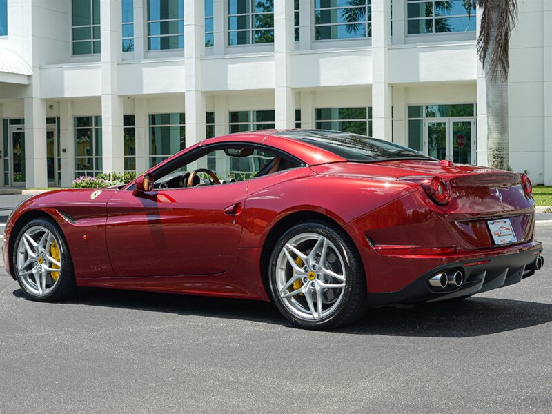 2015 Ferrari California T   - Photo 39 - Bonita Springs, FL 34134