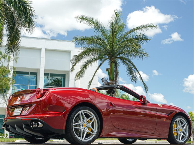 2015 Ferrari California T   - Photo 18 - Bonita Springs, FL 34134