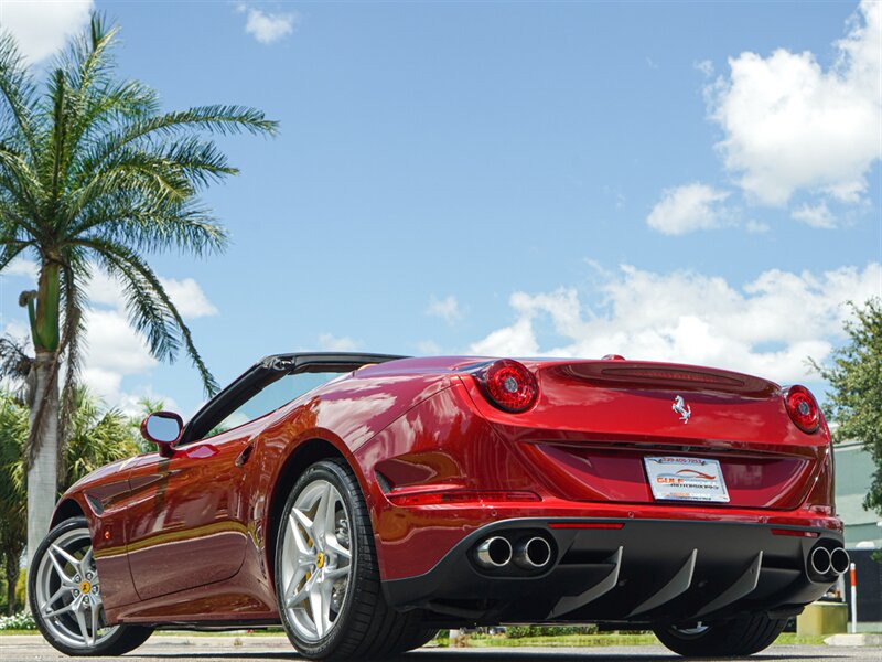 2015 Ferrari California T   - Photo 31 - Bonita Springs, FL 34134