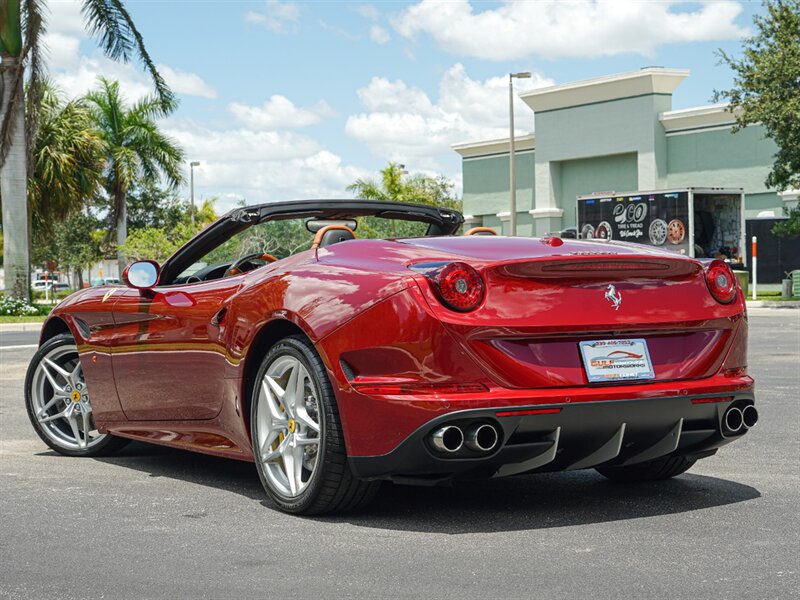 2015 Ferrari California T   - Photo 30 - Bonita Springs, FL 34134