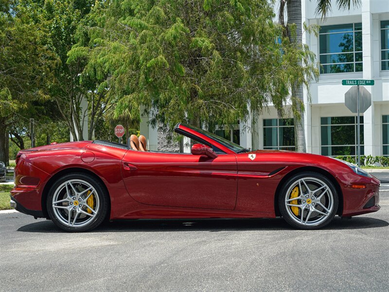 2015 Ferrari California T   - Photo 19 - Bonita Springs, FL 34134