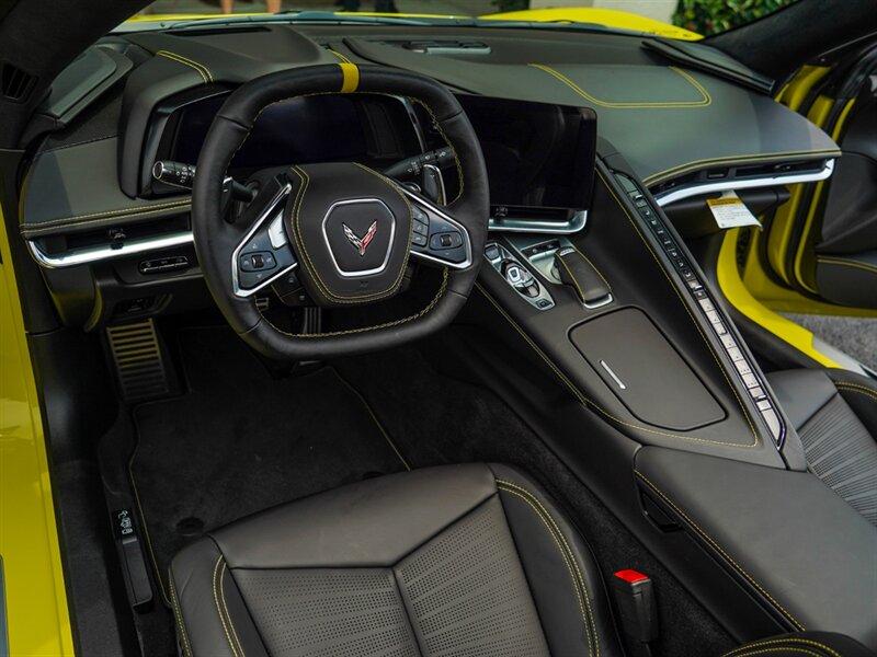 2020 Chevrolet Corvette Stingray   - Photo 2 - Bonita Springs, FL 34134