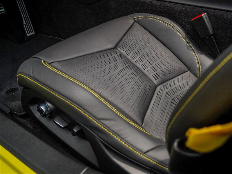 2020 Chevrolet Corvette Stingray - Photo 19 - Bonita Springs, FL 34134