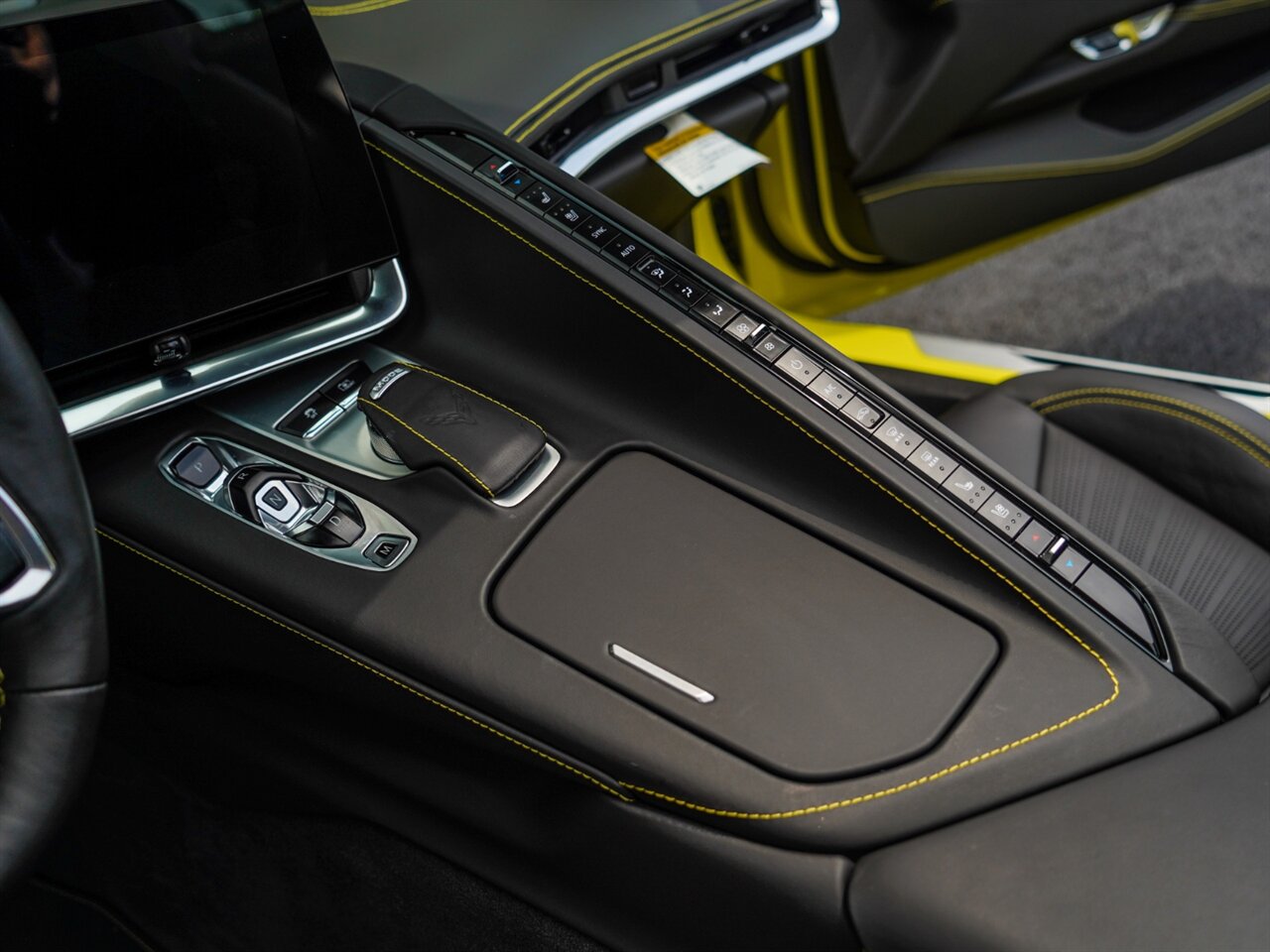 2020 Chevrolet Corvette Stingray   - Photo 15 - Bonita Springs, FL 34134