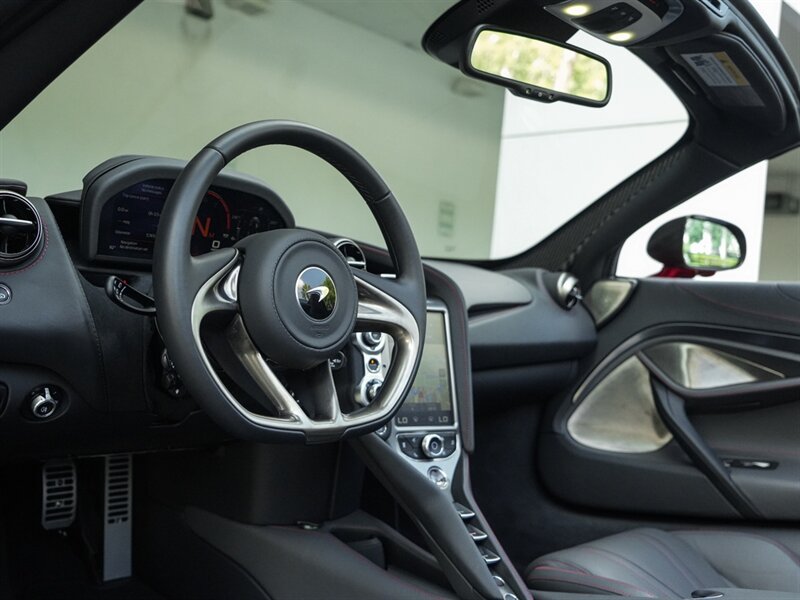2021 McLaren 720S Spider Luxury - Photo 13 - Bonita Springs, FL 34134