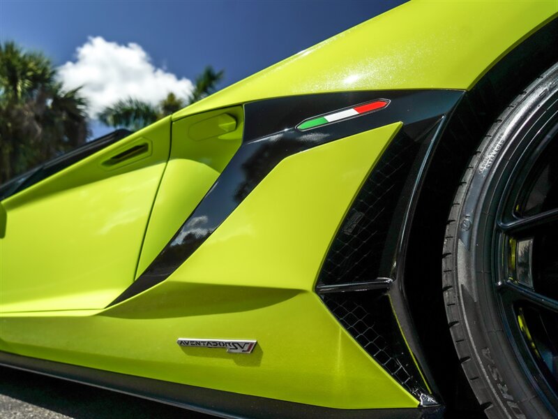 2020 Lamborghini Aventador LP 770-4 SVJ - Photo 8 - Bonita Springs, FL 34134
