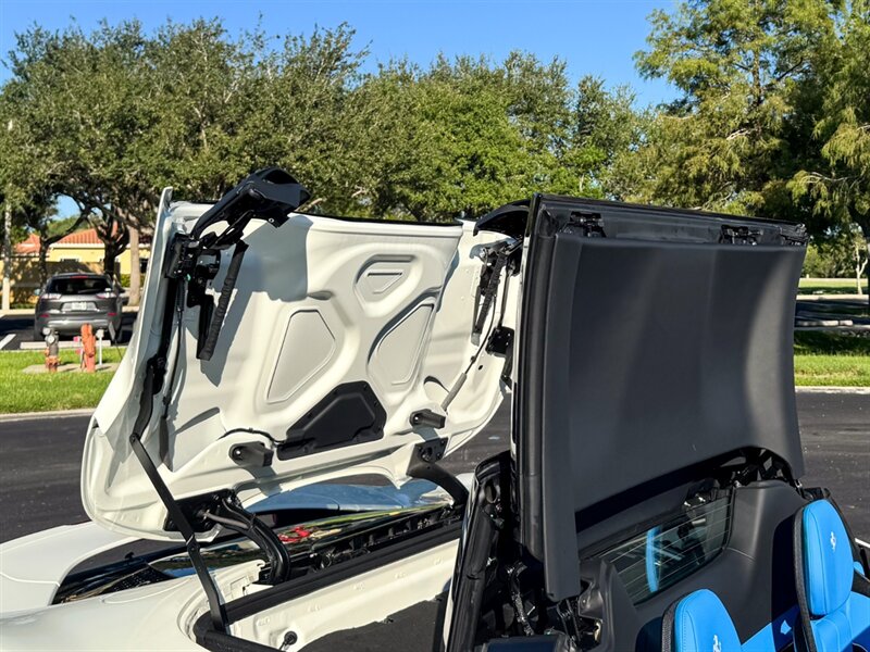 2024 Ferrari SF90 Spider - Photo 79 - Bonita Springs, FL 34134