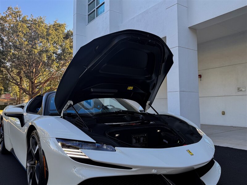 2024 Ferrari SF90 Spider - Photo 49 - Bonita Springs, FL 34134