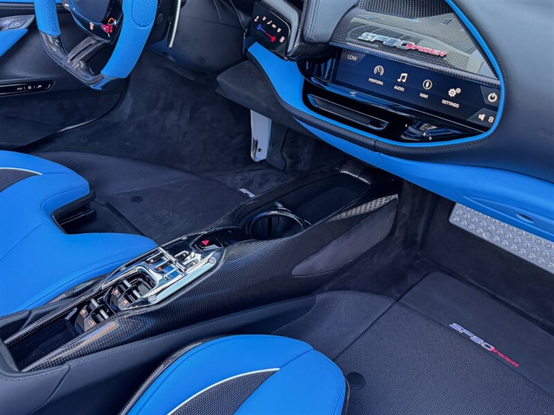 2024 Ferrari SF90 Spider - Photo 41 - Bonita Springs, FL 34134