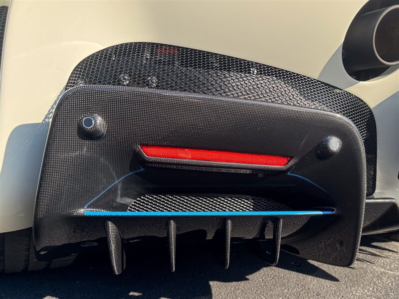 2024 Ferrari SF90 Spider - Photo 64 - Bonita Springs, FL 34134