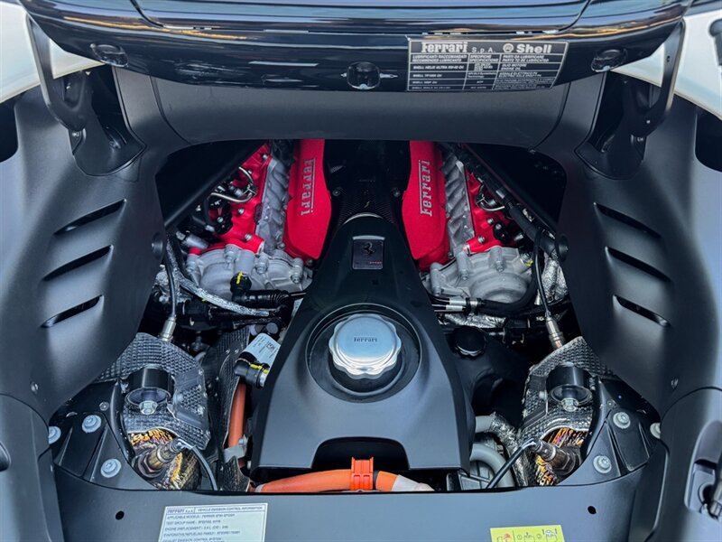 2024 Ferrari SF90 Spider - Photo 47 - Bonita Springs, FL 34134