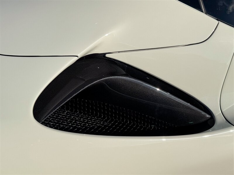 2024 Ferrari SF90 Spider - Photo 77 - Bonita Springs, FL 34134