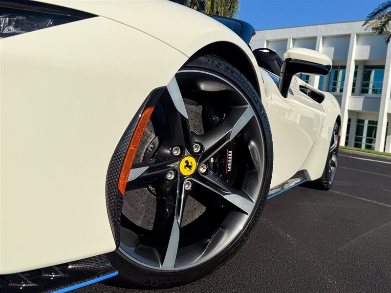 2024 Ferrari SF90 Spider - Photo 15 - Bonita Springs, FL 34134