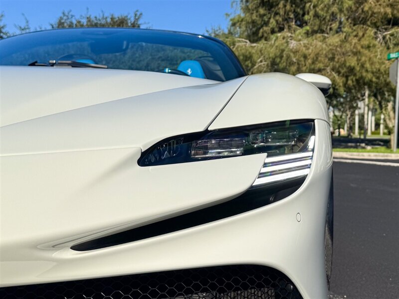 2024 Ferrari SF90 Spider - Photo 6 - Bonita Springs, FL 34134