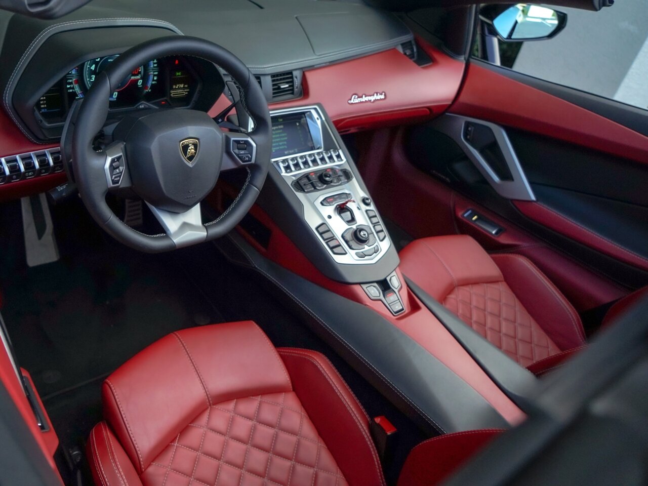 2018 Lamborghini Aventador LP 740-4 S photo 2