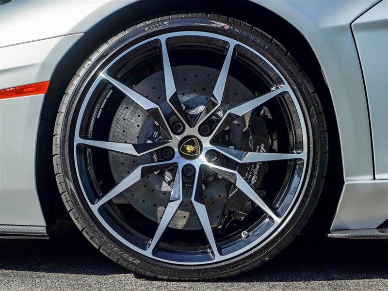 2018 Lamborghini Aventador LP 740-4 S - Photo 32 - Bonita Springs, FL 34134
