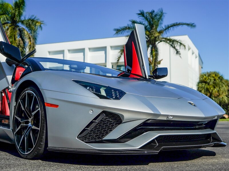 2018 Lamborghini Aventador LP 740-4 S   - Photo 3 - Bonita Springs, FL 34134