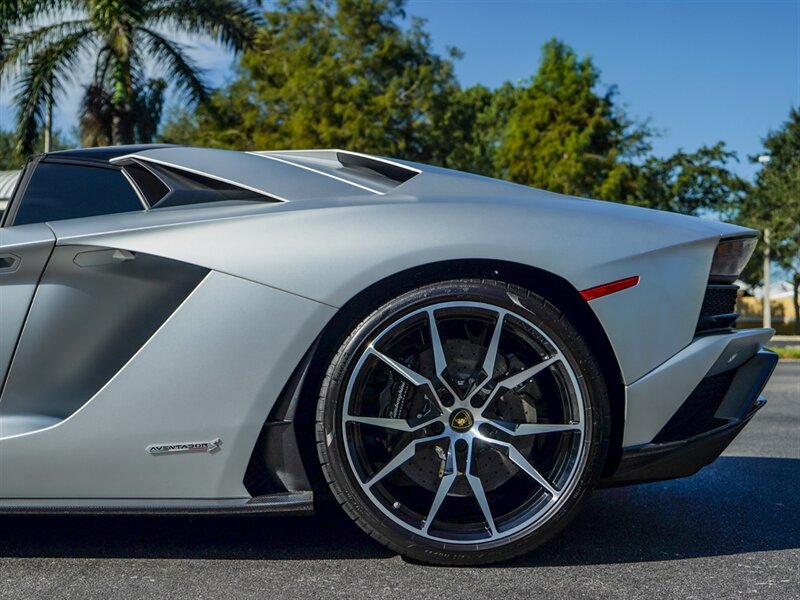 2018 Lamborghini Aventador LP 740-4 S - Photo 33 - Bonita Springs, FL 34134