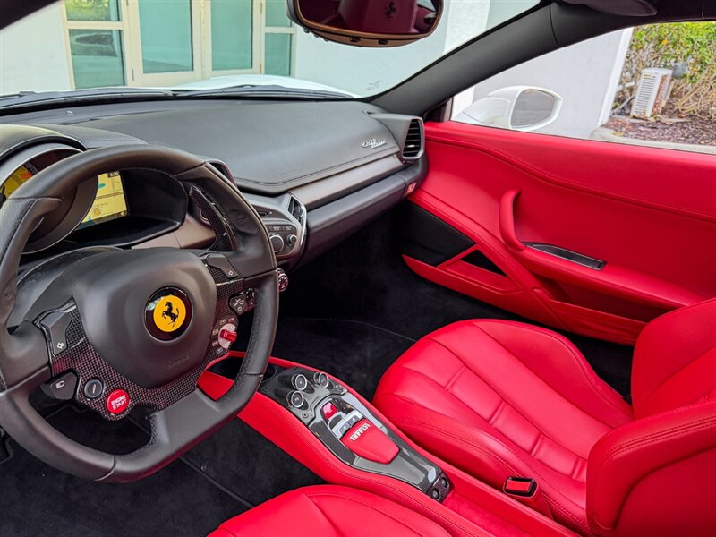 2014 Ferrari 458 Italia   - Photo 14 - Bonita Springs, FL 34134