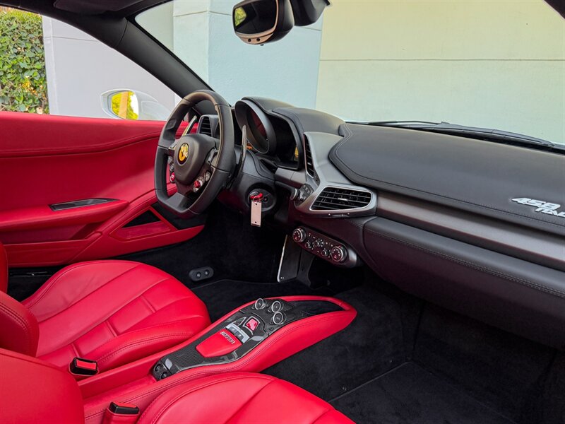 2014 Ferrari 458 Italia   - Photo 32 - Bonita Springs, FL 34134