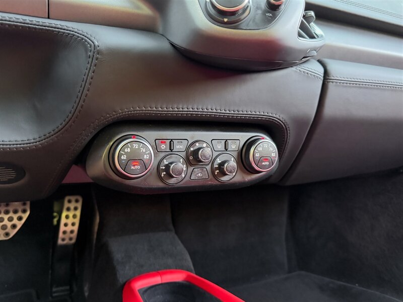 2014 Ferrari 458 Italia   - Photo 16 - Bonita Springs, FL 34134