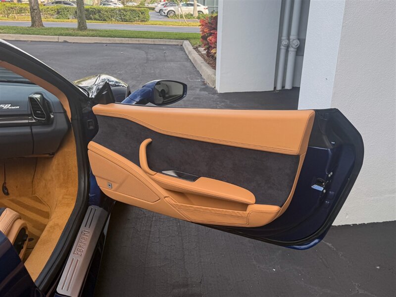 2014 Ferrari 458 Spider   - Photo 36 - Bonita Springs, FL 34134