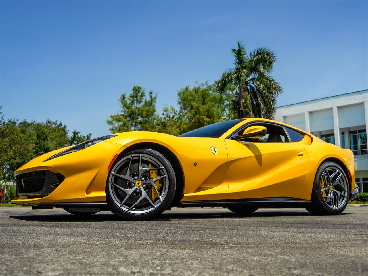 2019 Ferrari 812 Superfast   - Photo 68 - Bonita Springs, FL 34134