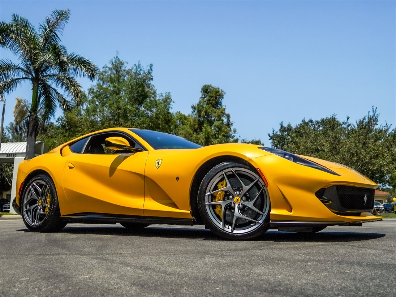 2019 Ferrari 812 Superfast   - Photo 66 - Bonita Springs, FL 34134