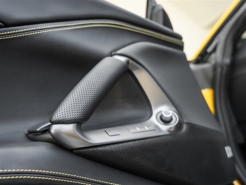 2019 Ferrari 812 Superfast - Photo 20 - Bonita Springs, FL 34134