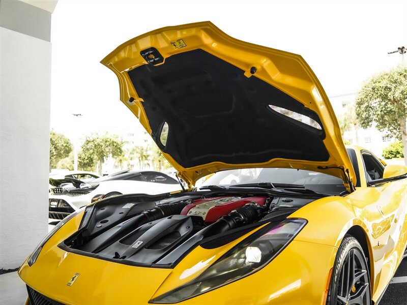 2019 Ferrari 812 Superfast - Photo 34 - Bonita Springs, FL 34134