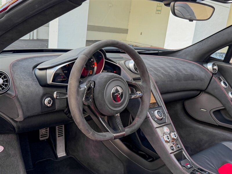 2015 McLaren 650S Spider   - Photo 14 - Bonita Springs, FL 34134