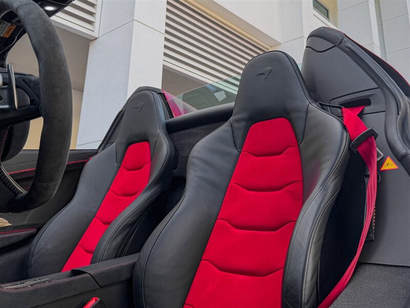 2015 McLaren 650S Spider   - Photo 24 - Bonita Springs, FL 34134