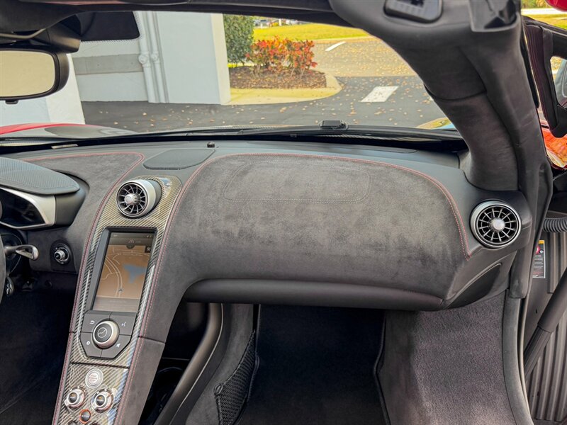 2015 McLaren 650S Spider   - Photo 38 - Bonita Springs, FL 34134