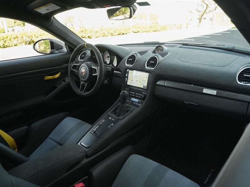 2024 Porsche 718 Cayman GT4 RS - Photo 29 - Bonita Springs, FL 34134