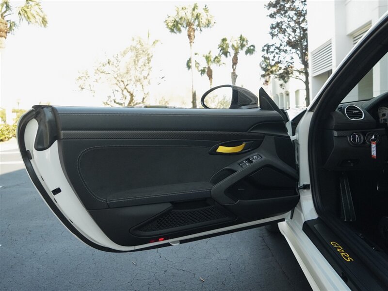 2024 Porsche 718 Cayman GT4 RS - Photo 25 - Bonita Springs, FL 34134