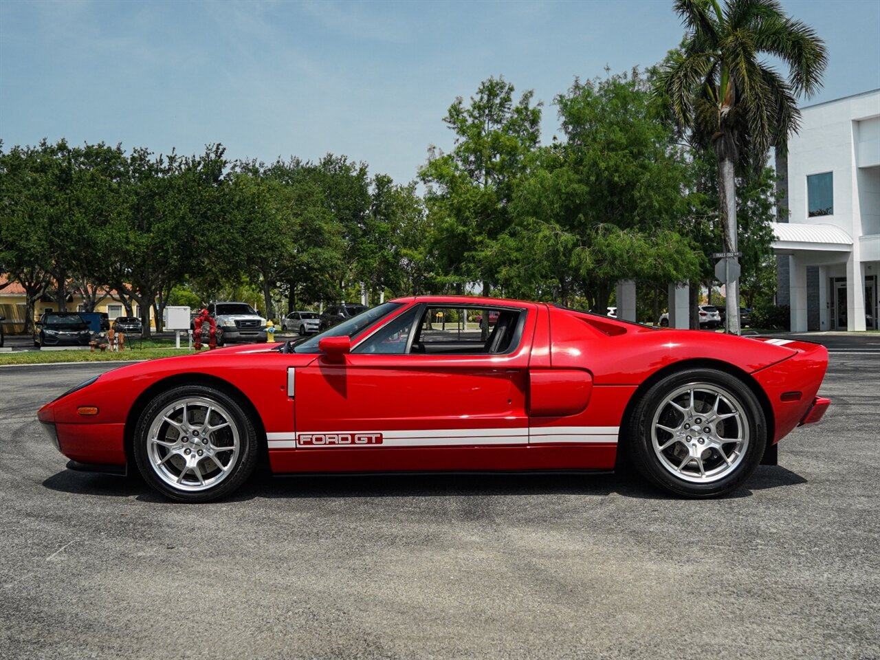 2005 Ford GT   - Photo 45 - Bonita Springs, FL 34134