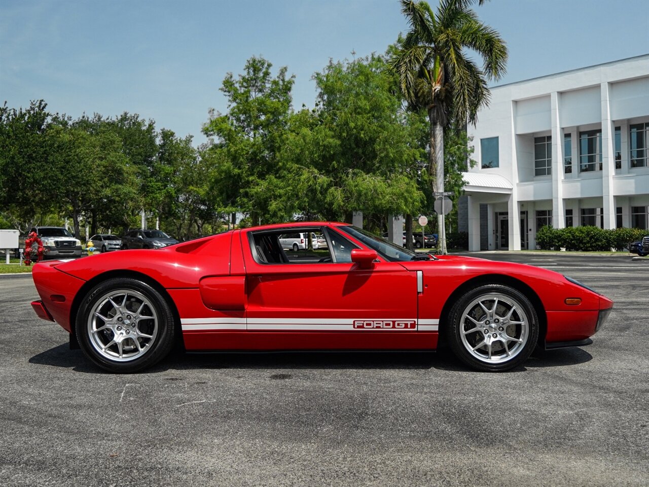 2005 Ford GT   - Photo 70 - Bonita Springs, FL 34134