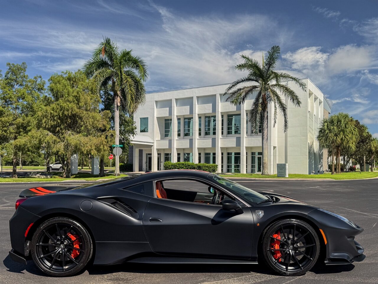 2020 Ferrari 488 Pista   - Photo 75 - Bonita Springs, FL 34134