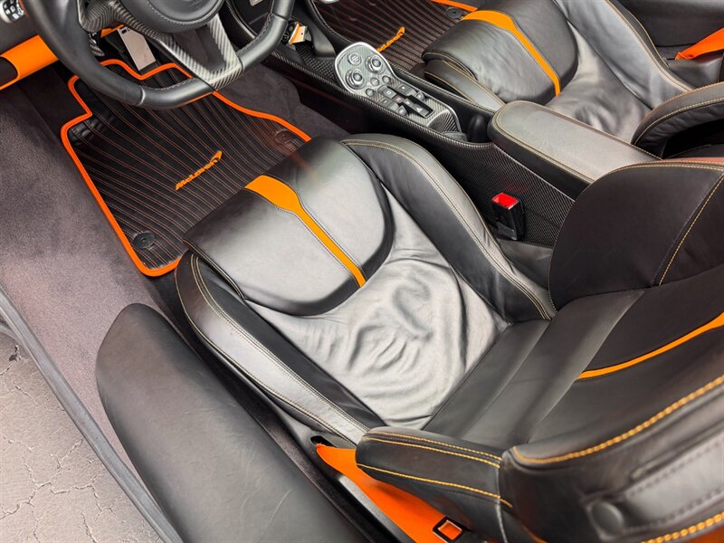 2018 McLaren 570S Spider   - Photo 23 - Bonita Springs, FL 34134