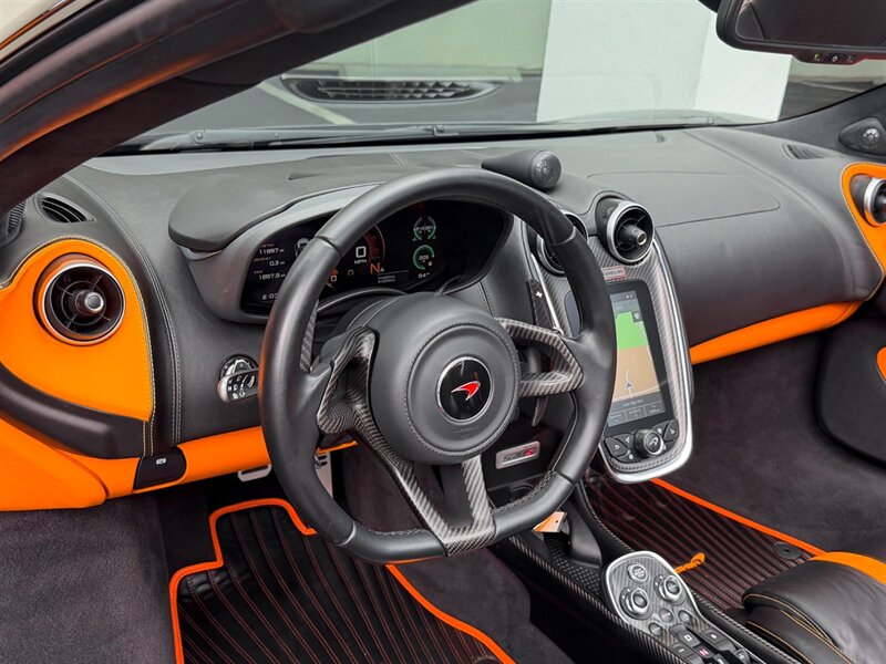 2018 McLaren 570S Spider   - Photo 26 - Bonita Springs, FL 34134
