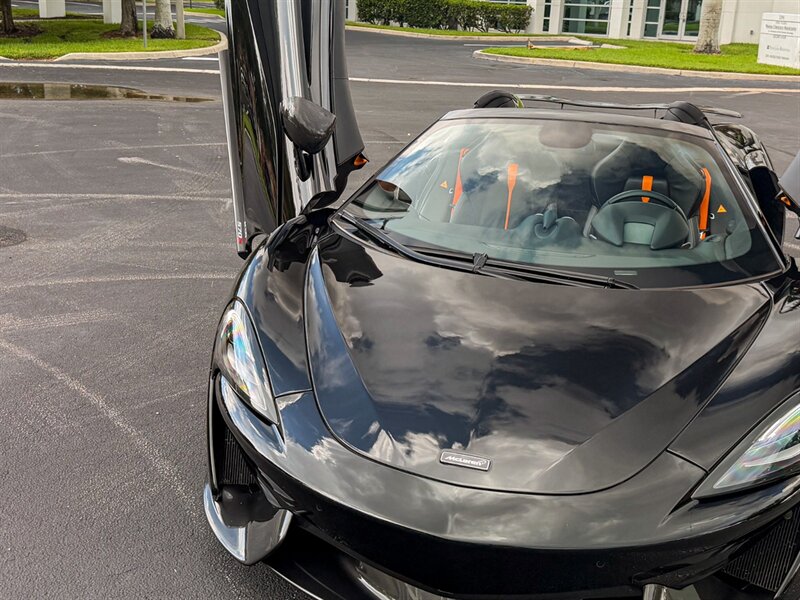 2018 McLaren 570S Spider   - Photo 4 - Bonita Springs, FL 34134