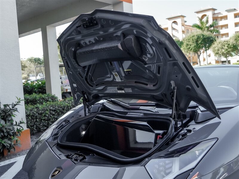 2019 Lamborghini Aventador LP 740-4 S Roadster - Photo 32 - Bonita Springs, FL 34134