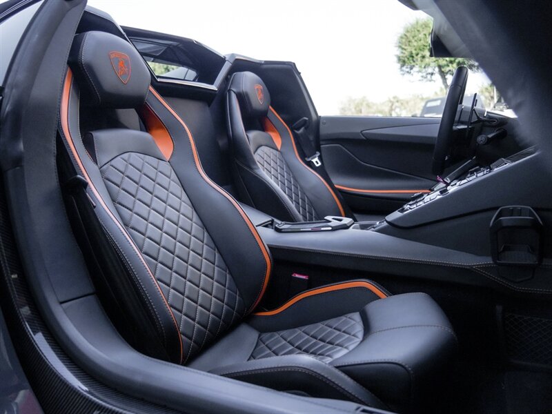 2019 Lamborghini Aventador LP 740-4 S Roadster - Photo 28 - Bonita Springs, FL 34134