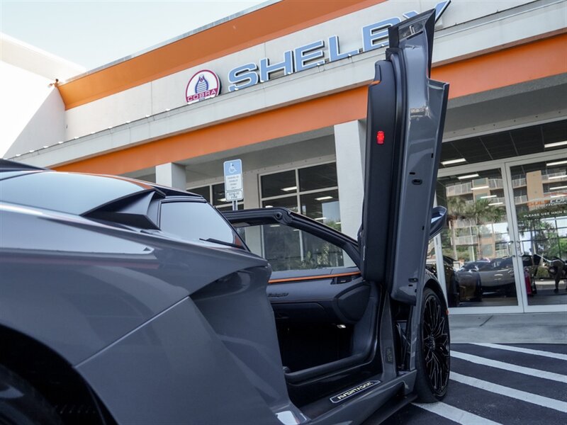 2019 Lamborghini Aventador LP 740-4 S Roadster - Photo 24 - Bonita Springs, FL 34134