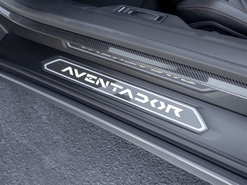 2019 Lamborghini Aventador LP 740-4 S Roadster - Photo 23 - Bonita Springs, FL 34134