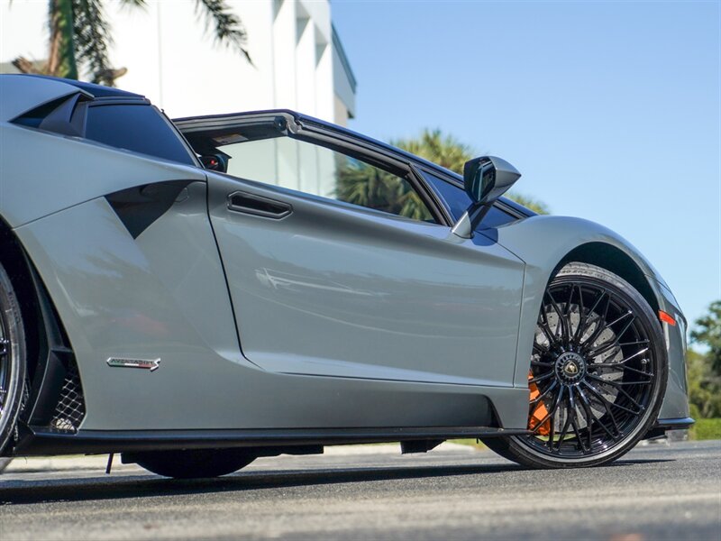 2019 Lamborghini Aventador LP 740-4 S Roadster - Photo 43 - Bonita Springs, FL 34134