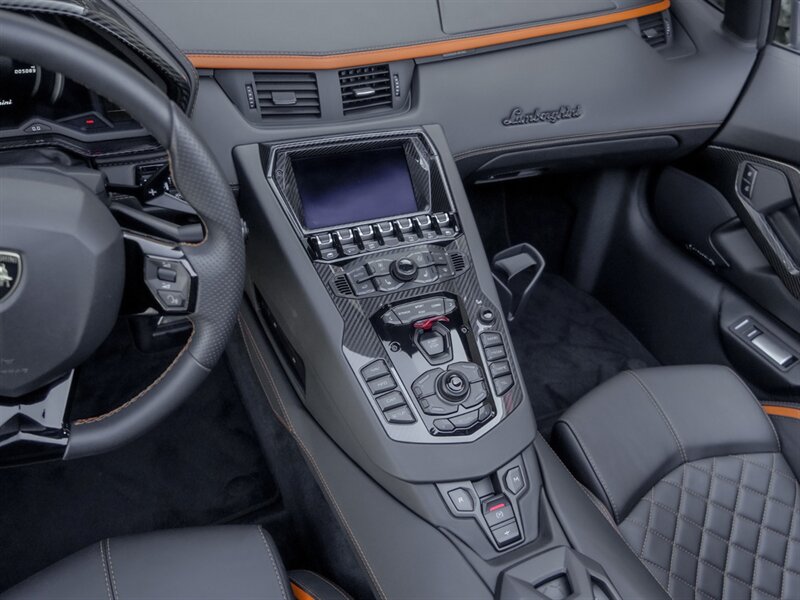 2019 Lamborghini Aventador LP 740-4 S Roadster - Photo 15 - Bonita Springs, FL 34134
